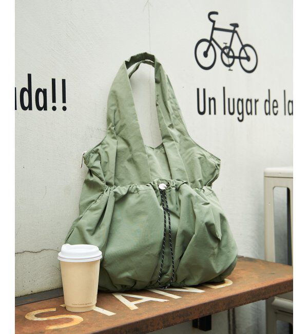 ikka「【雑誌InRed4月号掲載】撥水ドロストポケバルーントート」|トートバッグ|