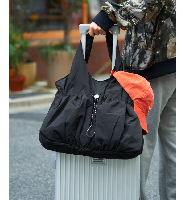 ikka「【雑誌InRed4月号掲載】撥水ドロストポケバルーントート」|トートバッグ|