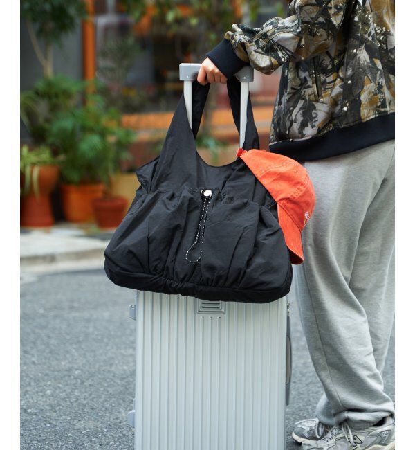 ikka「【雑誌InRed4月号掲載】撥水ドロストポケバルーントート」|トートバッグ|