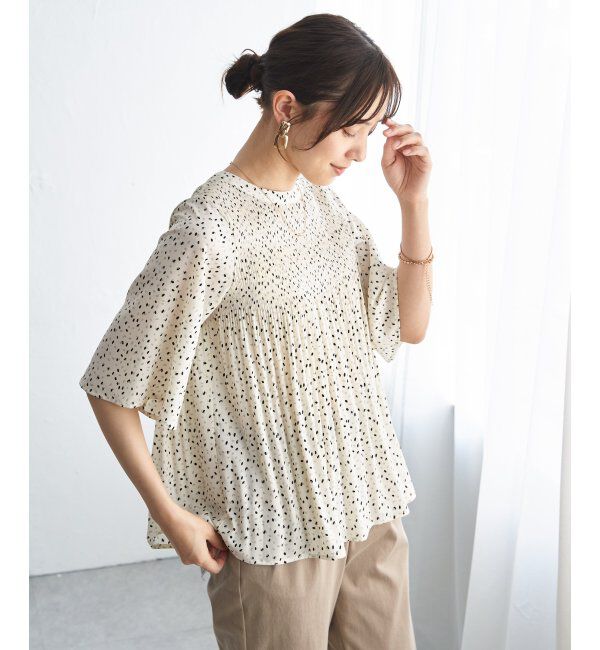ikka「マジョリカ3段プリーツブラウス」|シャツ・ブラウス|オフホワイト