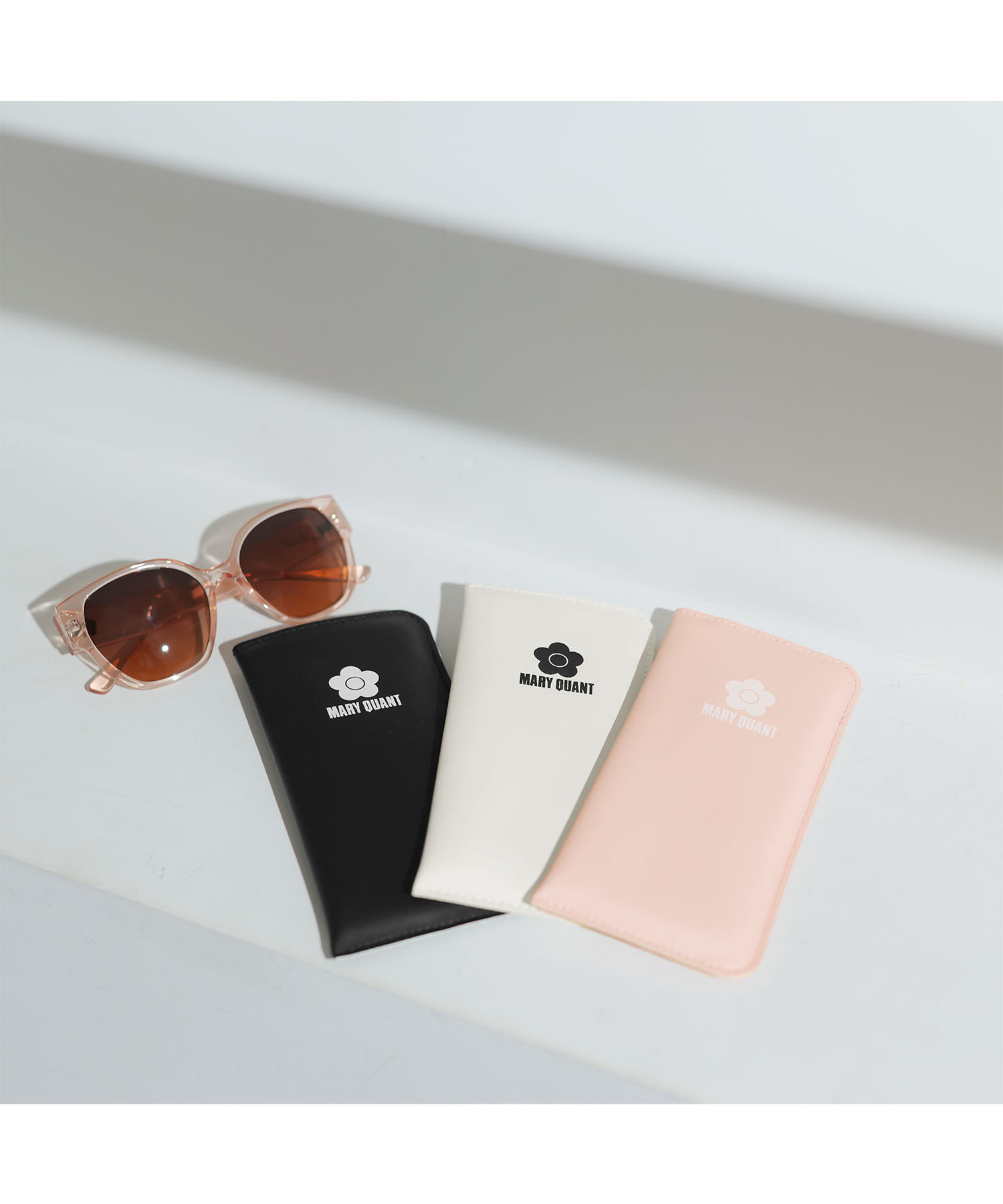 MARY QUANT「ベーシックフラット メガネケース」|その他|