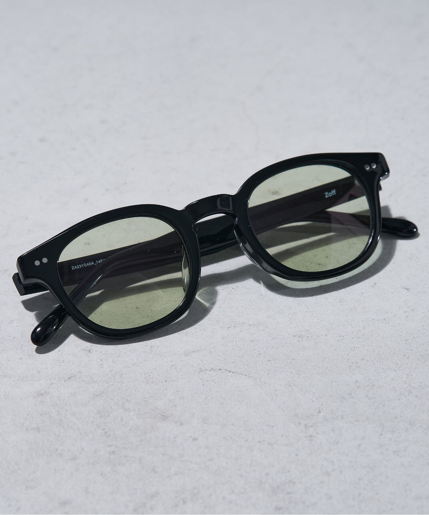  「【WEB限定】ウェリントン型 サングラス  ※一部レンズの色が変わる調光サングラス 紫外線対策」|サングラス|ブラック系その他2