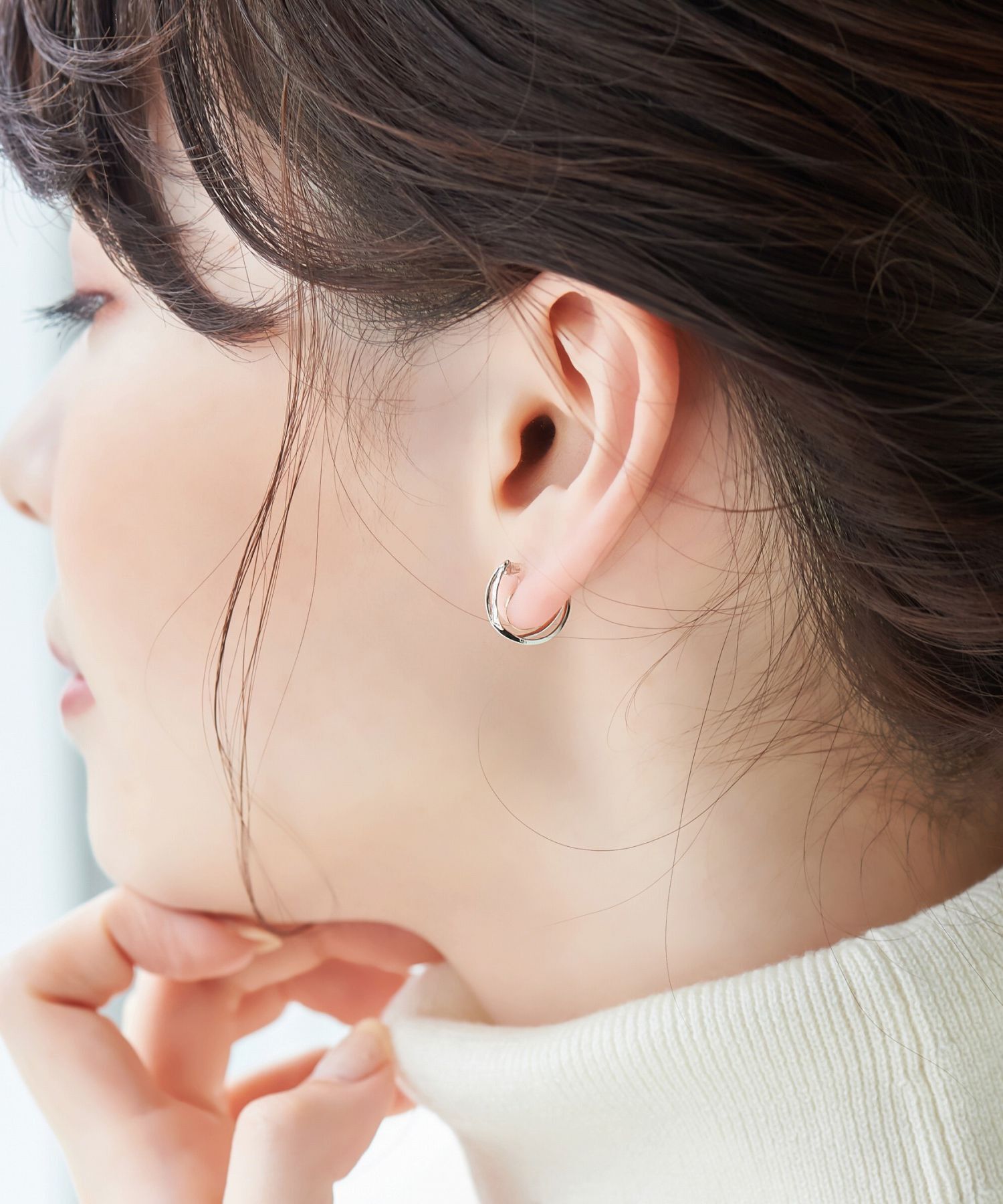 Phoebe「【シリーズ累計販売10000点突破】金属アレルギー対応痛くないシリーズ クリスタルループフィットイヤリング」|イヤリング|