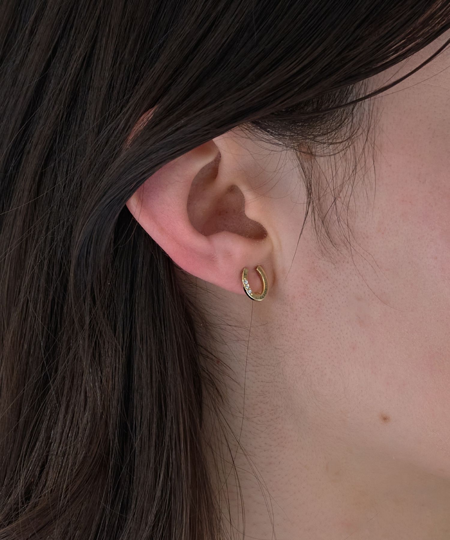 Phoebe「【痛くないシリーズ】ハンサムホースシューライトフィットイヤリング」|イヤリング|