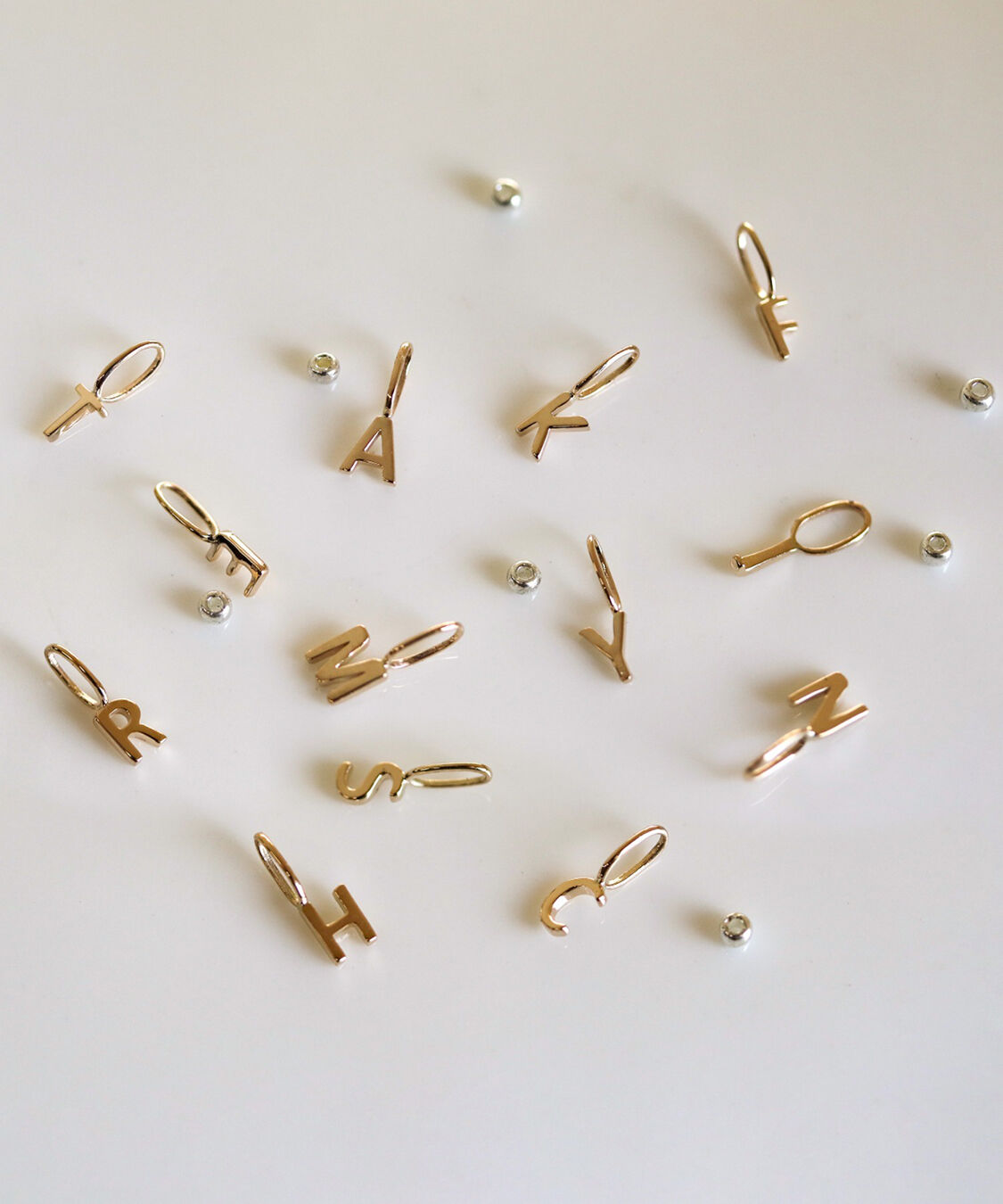  「ゴールド イニシャル チャーム | K10YG」|ネックレス|