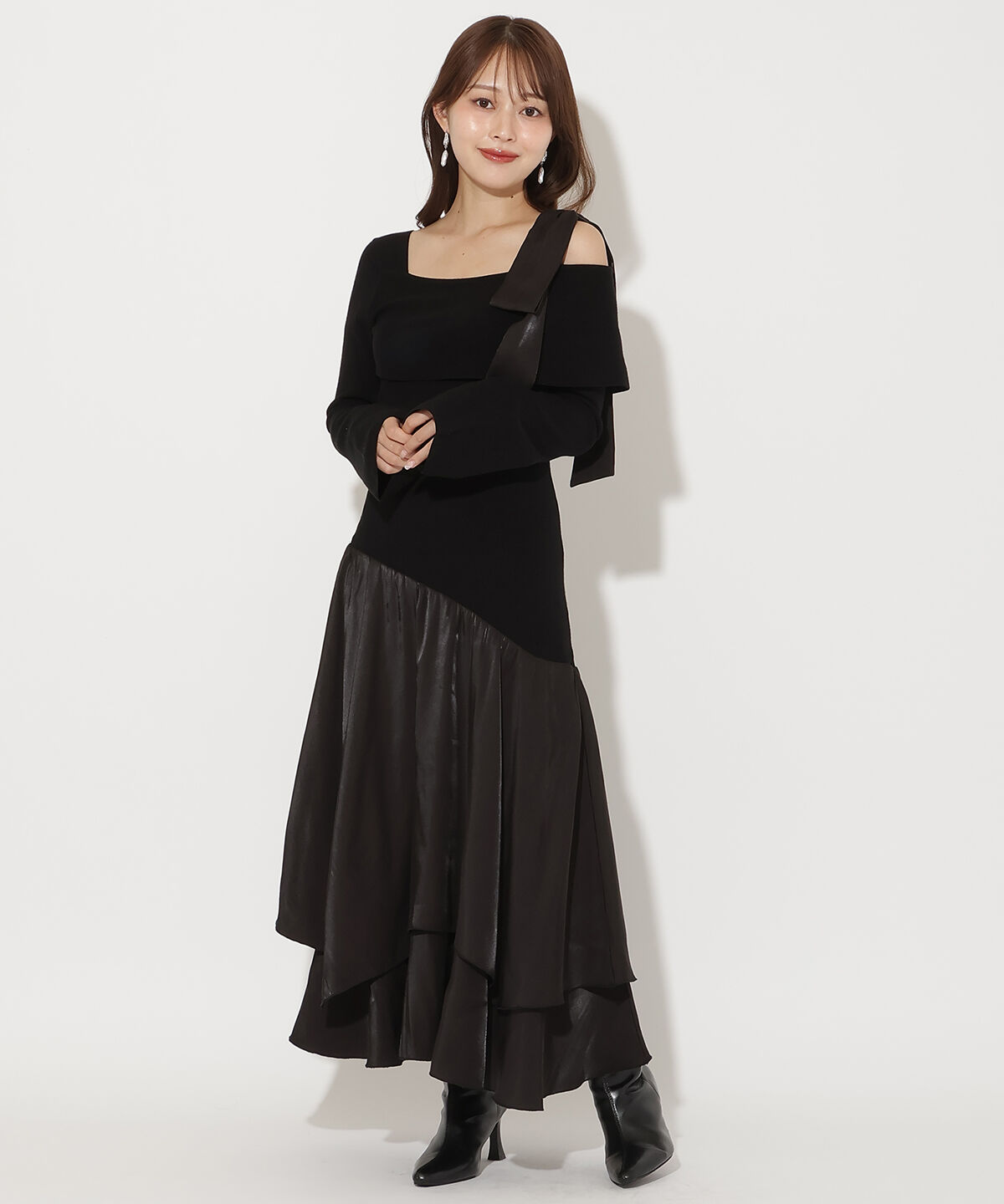 アンドクチュール「ショルダーリボンニットドッキングワンピース」|ワンピース|ブラック