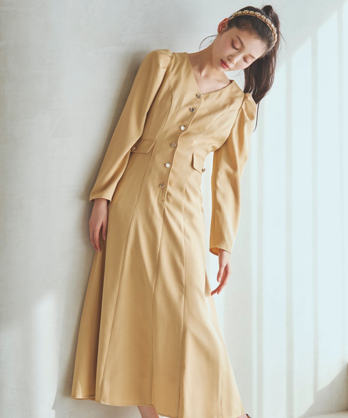 アンドクチュール「Vネックパフスリーブワンピース」|ワンピース|