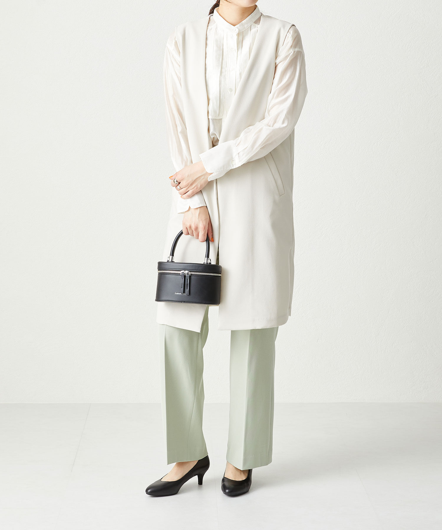 ORiental TRaffic「【本革/通勤/リクルート】ラウンドミドルヒールブラックパンプス/R-3102 リクルート」|パンプス|