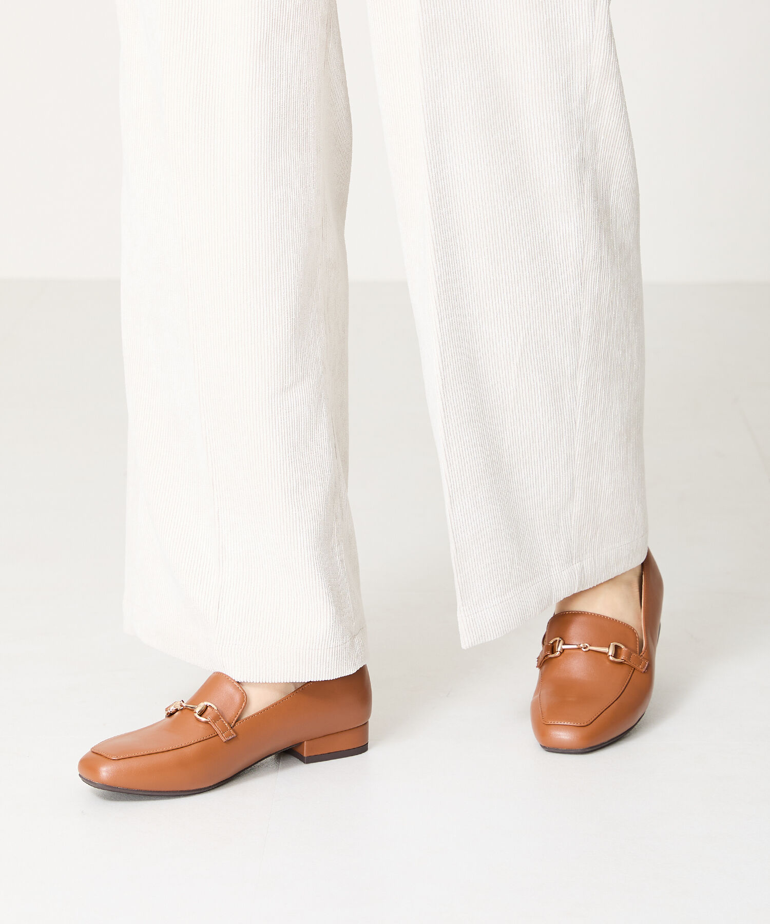 ORiental TRaffic「【跳べるパンプス/シリーズ累計１５０万足突破】スクエアトゥ ビット モチーフ  ローファー /R-3210」|パンプス|