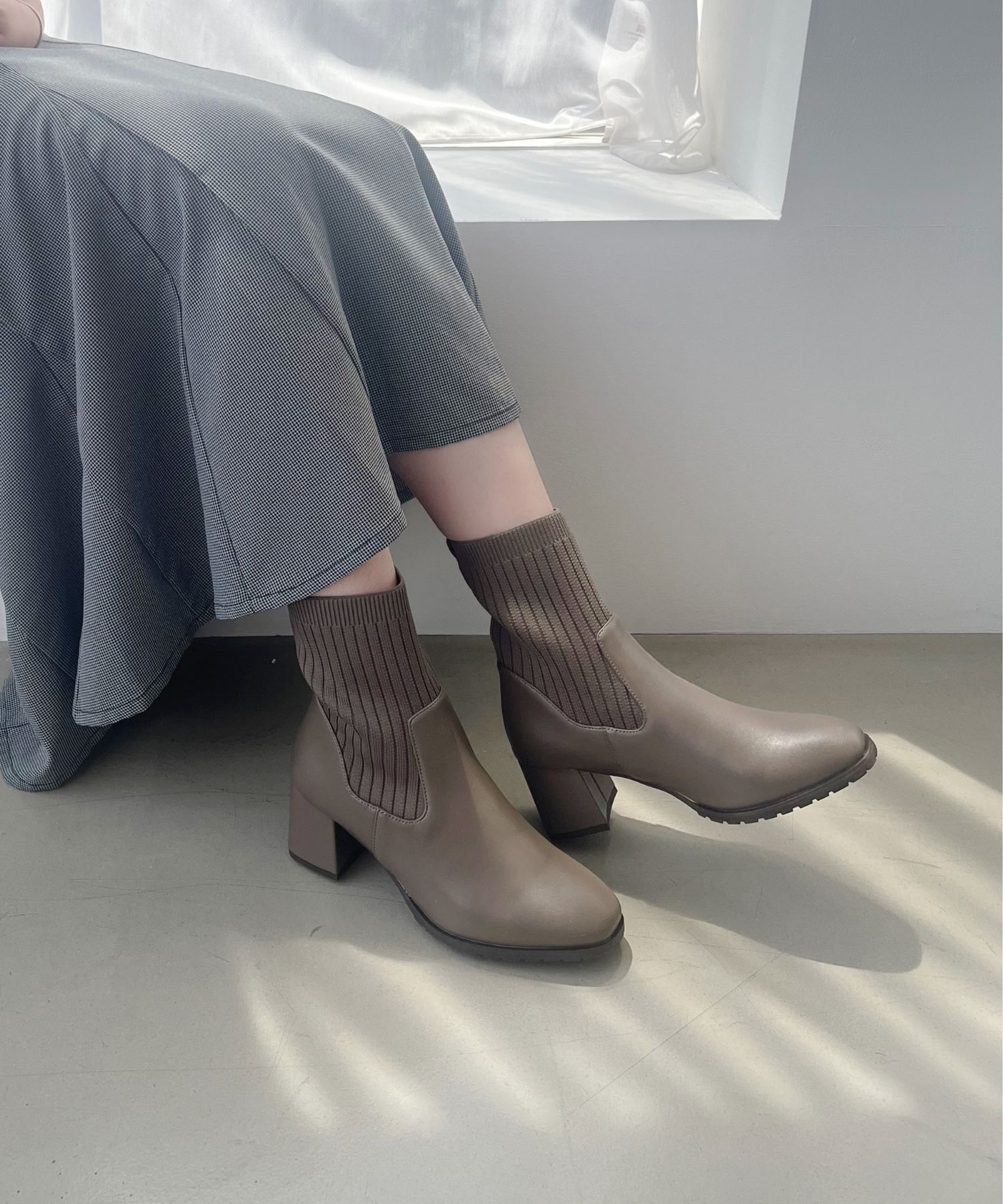 ORiental TRaffic「【 美脚 】スクエアトゥ ニット ヒール ブーツ /31403  足首柔らか ヒール6cm」|ショートブーツ|BROWN