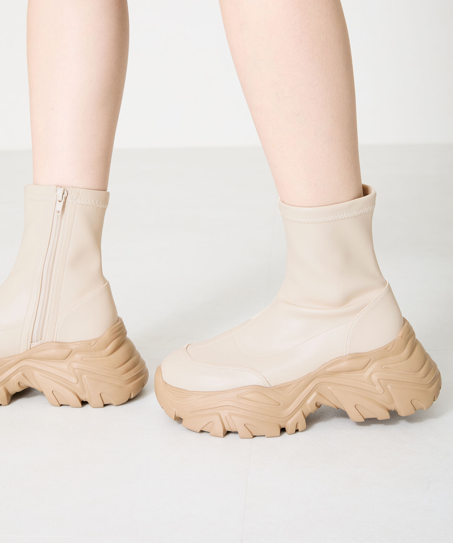 ORiental TRaffic「【 軽量 ・ 厚底 】 スニーカーソール ショートブーツ /41412 ストレッチ 美脚」|スニーカー|