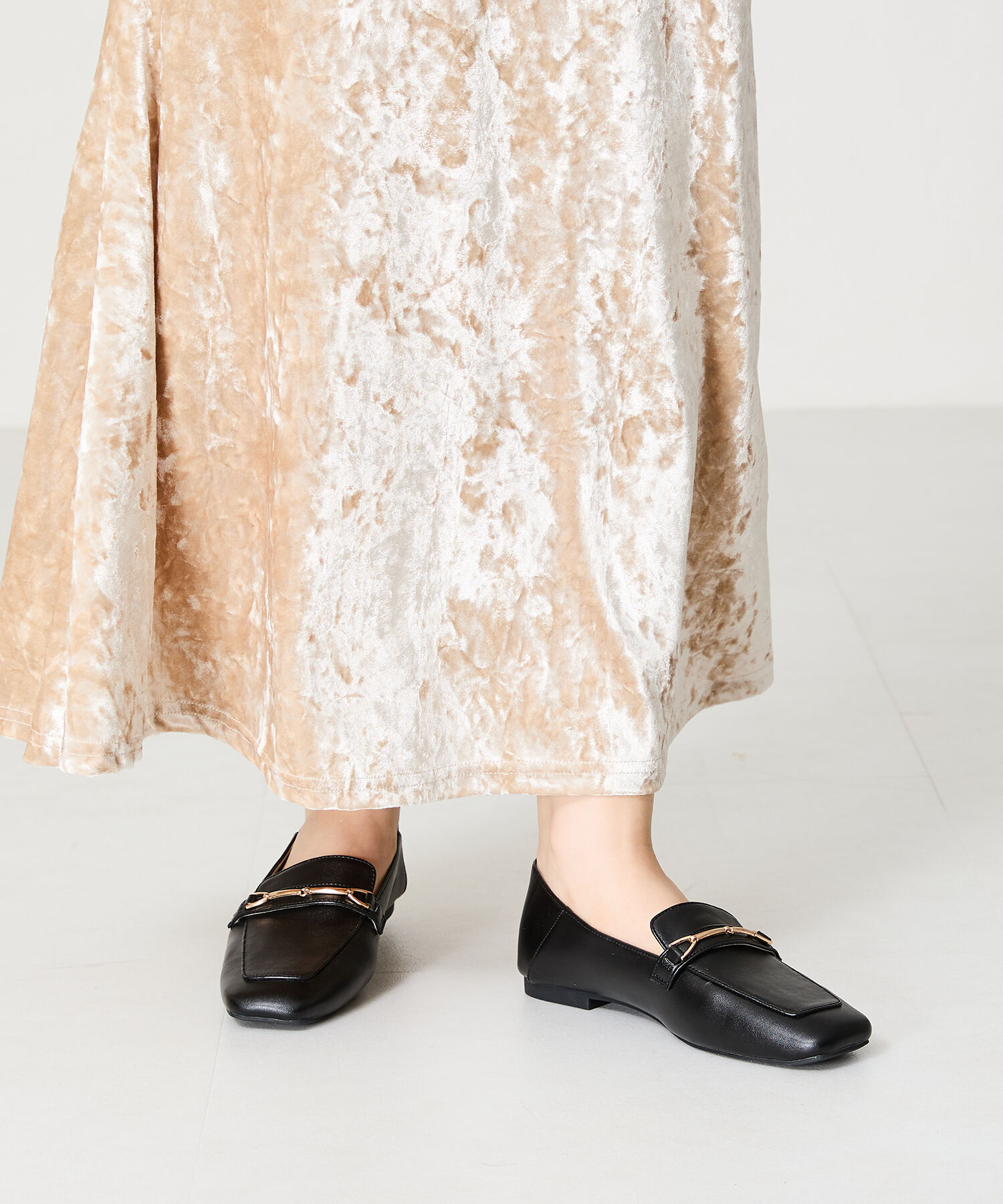 WA Oriental TRaffic「スクエアトゥモチーフ バブーシュ ローファー /42308 柔らかい フラット」|パンプス|