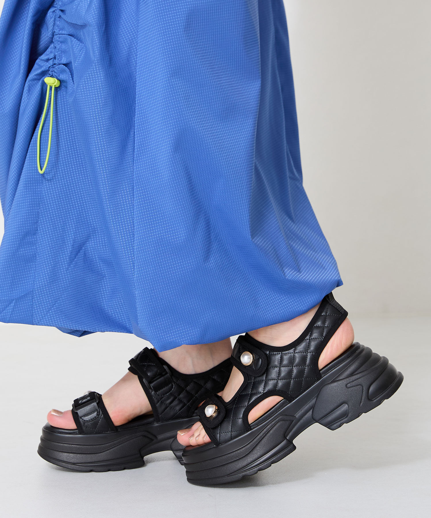 ORiental TRaffic「キルティングパールボタン厚底サンダル/51213 サンダル 厚底 人気」|サンダル|