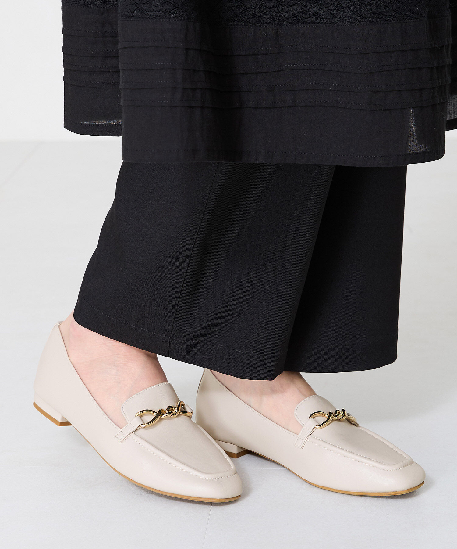 WA Oriental TRaffic「ねじりチェーンモチーフ ローファー /52116 フラット オフィス 通勤靴 柔らかい」|パンプス|