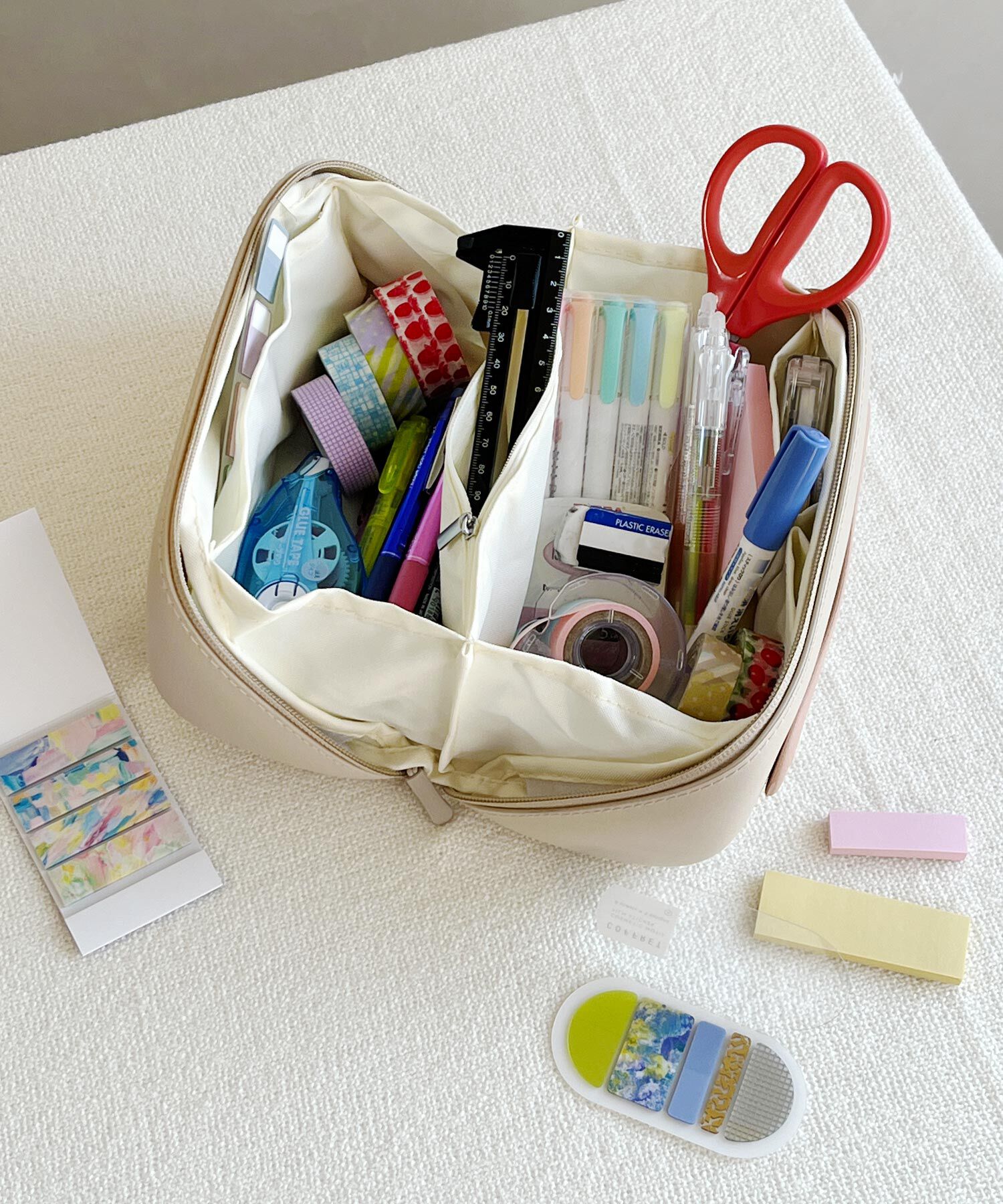 fungoofun「【WEB限定】EVAボックス型マルチポーチ/G-0015 ポーチ 人気 トレンド 売れてる 軽量 柔らかい」|ハンドバッグ|