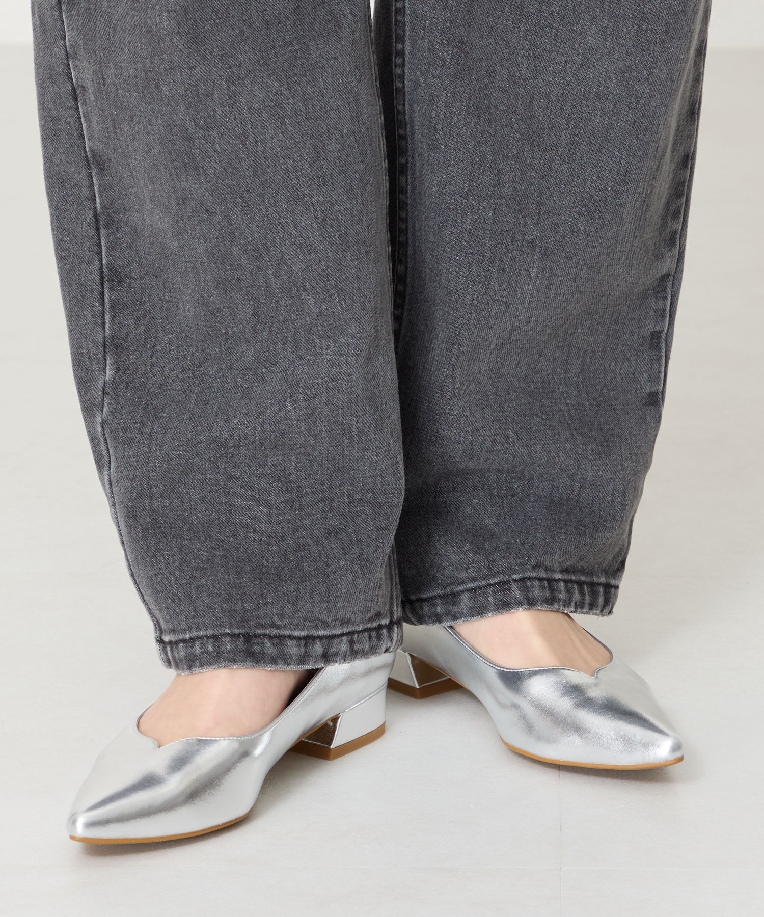 ORiental TRaffic「【WEB限定】スリットカット ポインテッドトゥ ヒール パンプス /55105 通勤 Vカット シンプル」|パンプス|