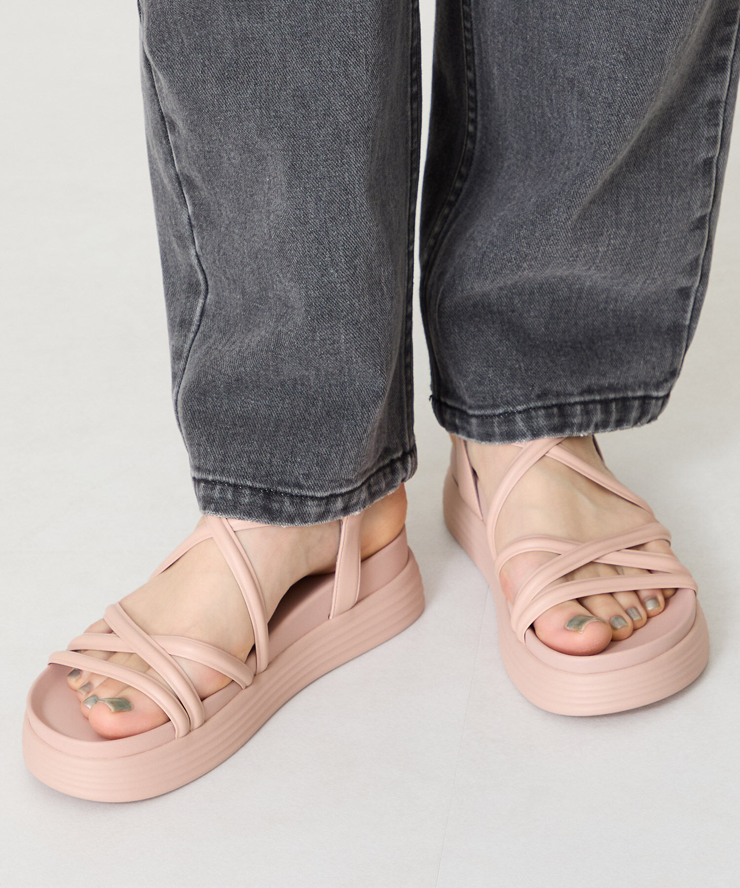 ORiental TRaffic「クロスストラップ軽量ソールサンダル/51218 柔らかい フィット 人気 トレンド」|サンダル|