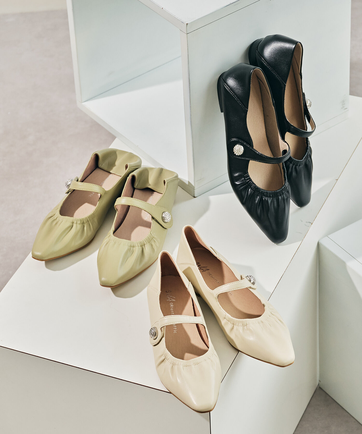 WA Oriental TRaffic「ギャザーデザインメリージェーン パンプス /52316 フラット 通勤靴 ストラップパンプス」|パンプス|