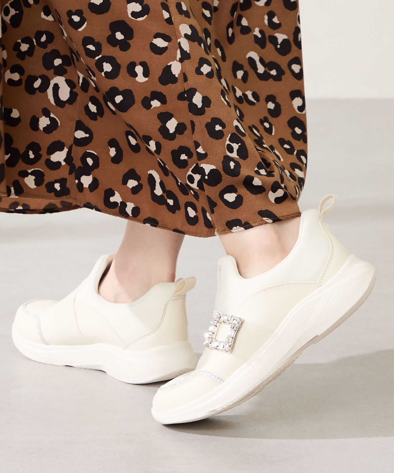 ORiental TRaffic「【 瞬間フィット 】ビジューバックルスニーカー/OT3777」|スニーカー|