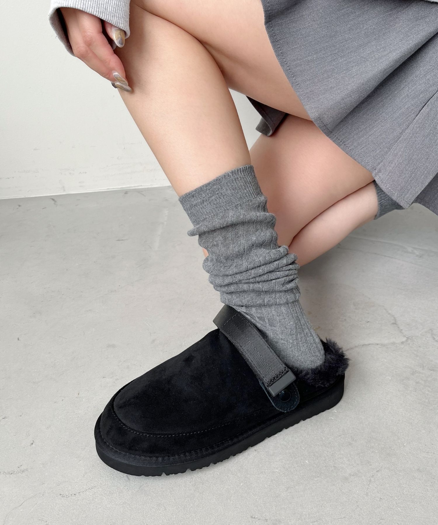 ORiental TRaffic「【 厚底 ・ 軽量 】 ムートン ベルト サンダル /55302 もこもこ 暖かい 防寒」|モカシン|BLACK