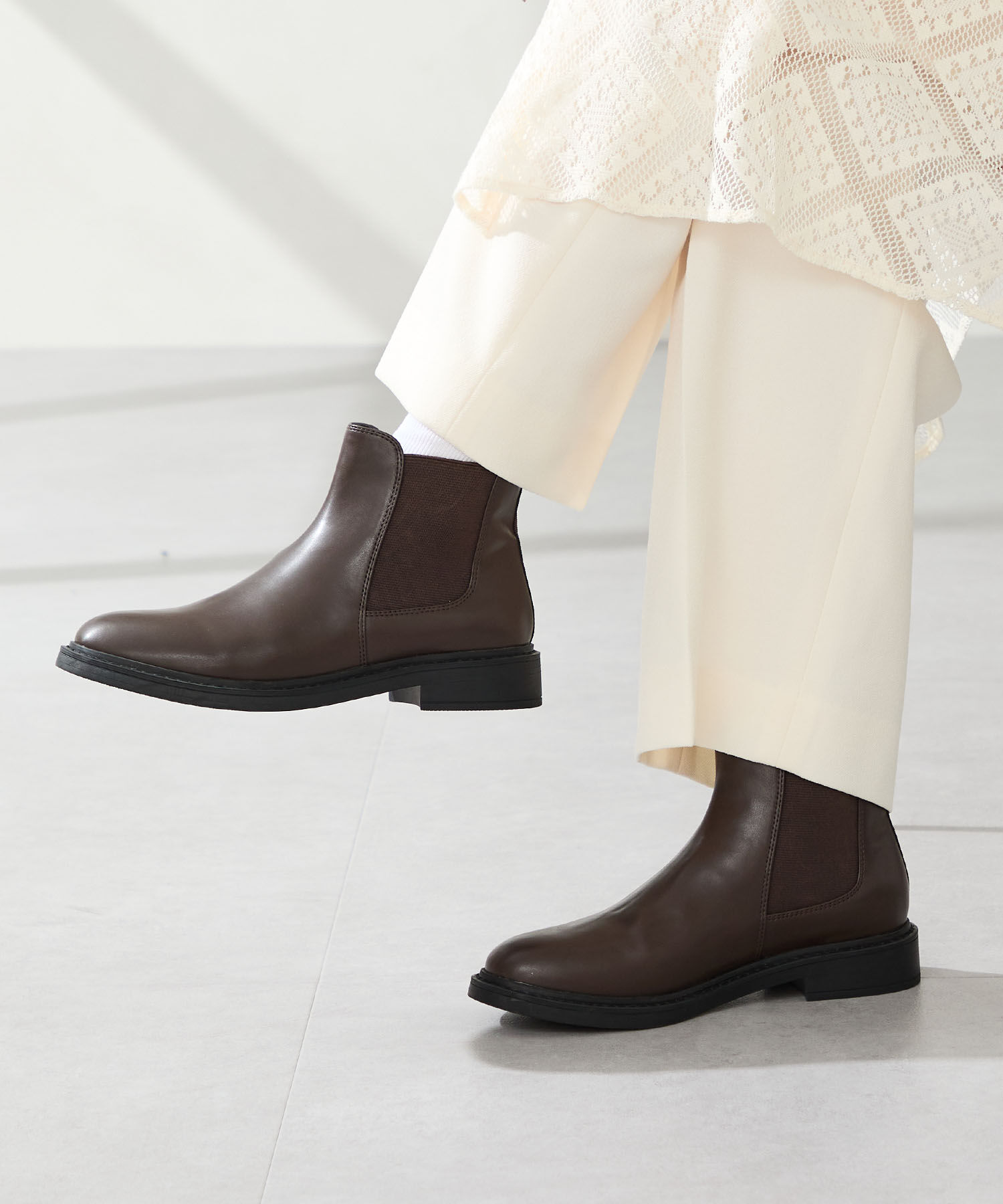 WA Oriental TRaffic「アーモンドトゥ フラット サイドゴアブーツ /52405 ショートブーツ」|ショートブーツ|BROWN