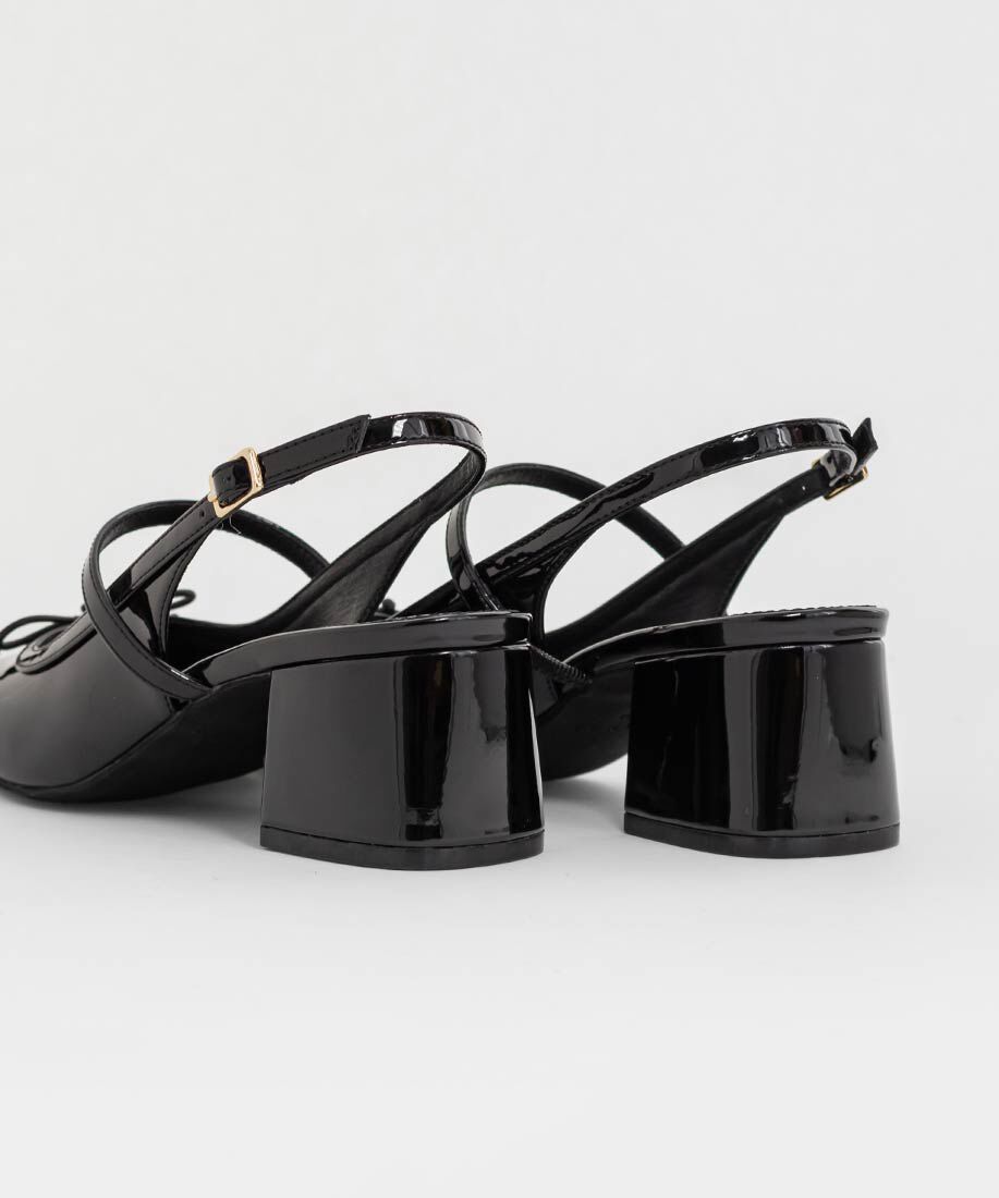  「エナメルバックストラップパンプス」|パンプス|