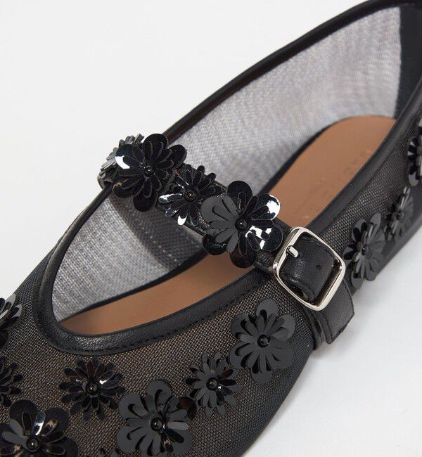 ODETTE E ODILE「フラワーモチーフメリージェーンフラット10&uarr;」|パンプス|