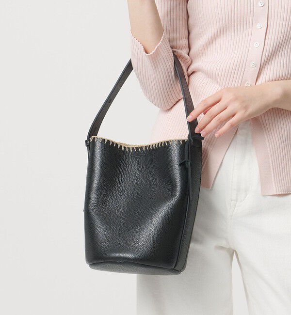 ODETTE E ODILE「＜MARCO MASI＞ CYLINDRICAL」|ショルダー・メッセンジャー|BLACK