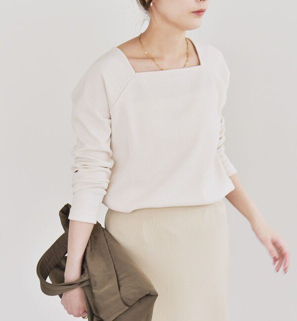 quaranciel「quaranciel:〈洗濯機可能〉ポリエステル ベロア スクエア ネック プルオーバー」|Tシャツ・カットソー|