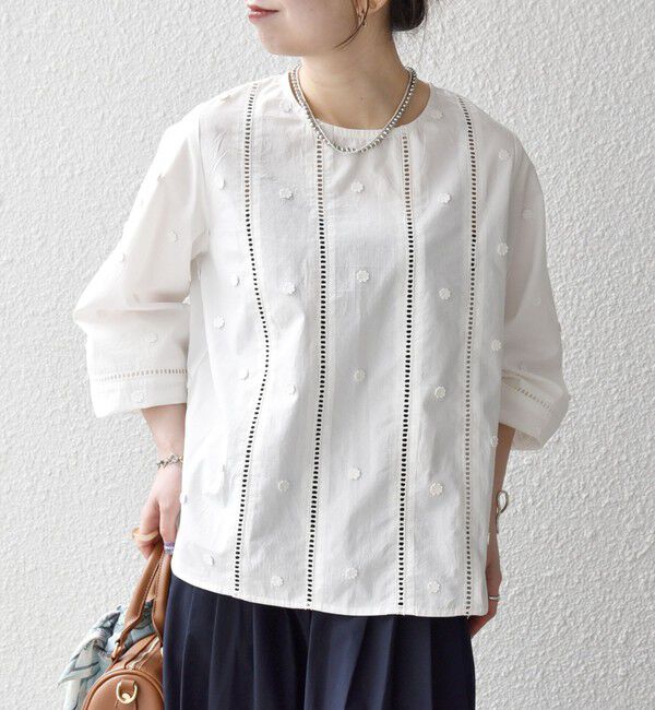 SHIPS any「SHIPS any:〈洗濯機可能〉フラワー モチーフ ハシゴレース クルーネック ブラウス」|シャツ・ブラウス|