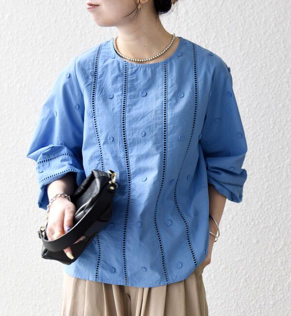 SHIPS any「SHIPS any:〈洗濯機可能〉フラワー モチーフ ハシゴレース クルーネック ブラウス」|シャツ・ブラウス|