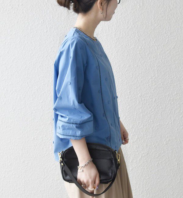 SHIPS any「SHIPS any:〈洗濯機可能〉フラワー モチーフ ハシゴレース クルーネック ブラウス」|シャツ・ブラウス|