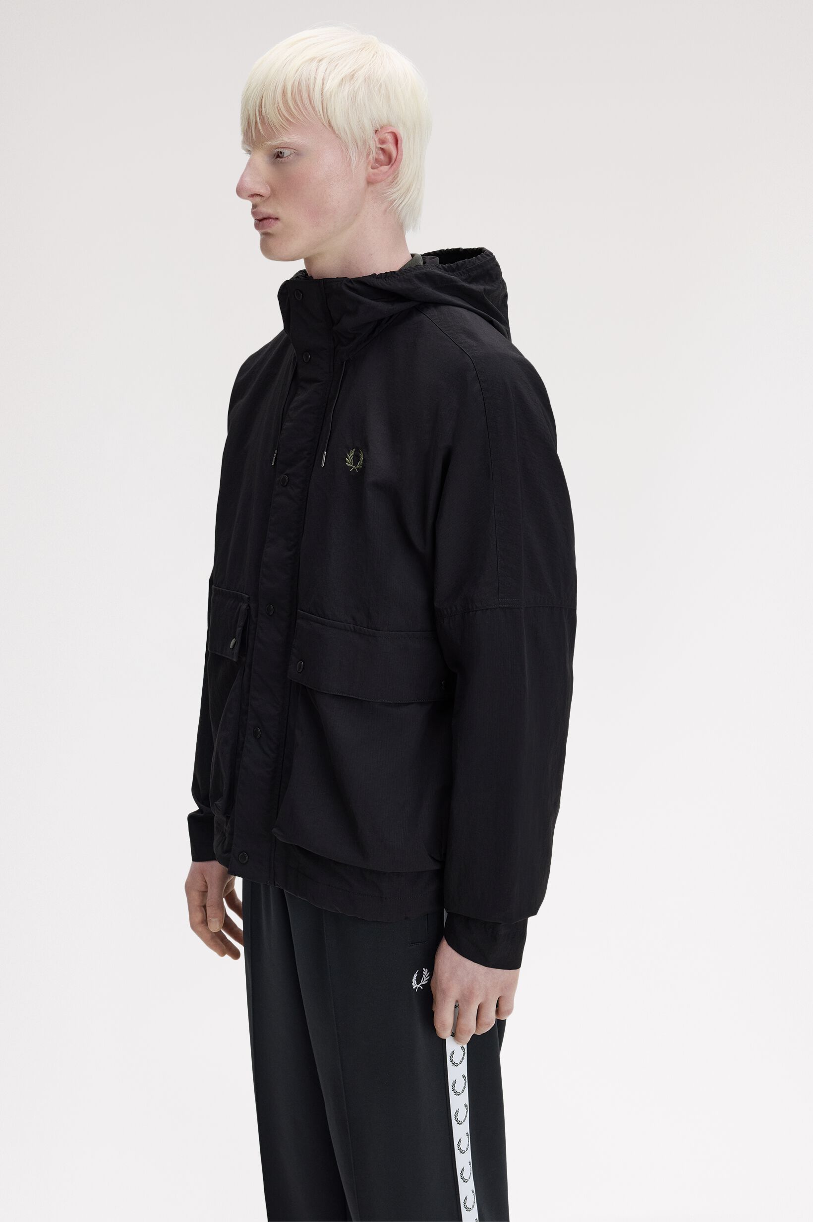 FRED PERRY 「Cropped Ripstop Parka」|ブルゾン・スタジャン|