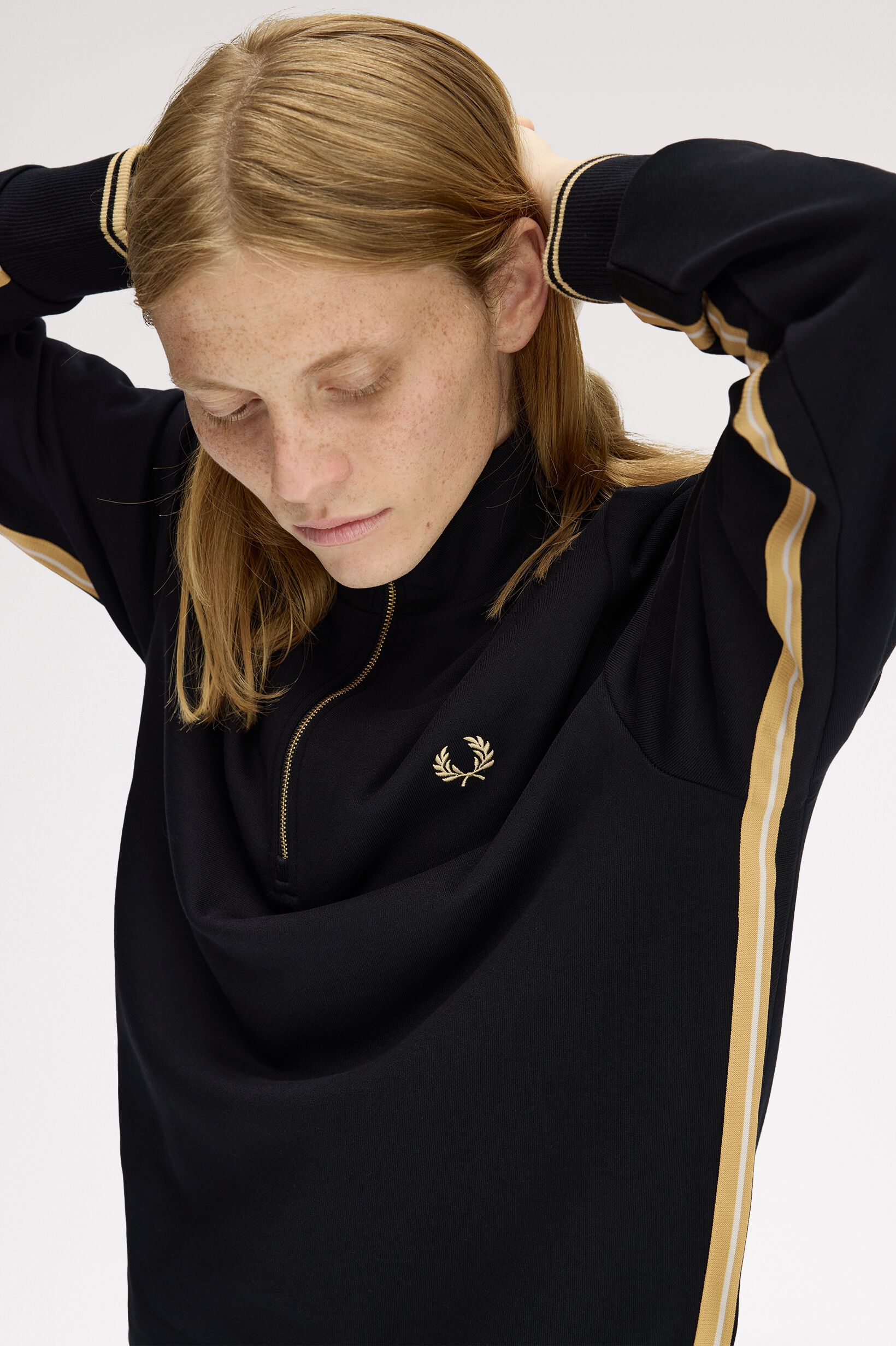 FRED PERRY 「Stripe Tape Half Zip Sweatshirt」|スウェット・ジャージ|