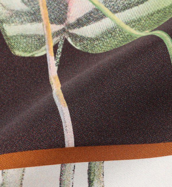 TOMORROWLAND GOODS「Atelier TOMORROWLAND DOUBLE FLOWER シルクスカーフ」|バンダナ・スカーフ|