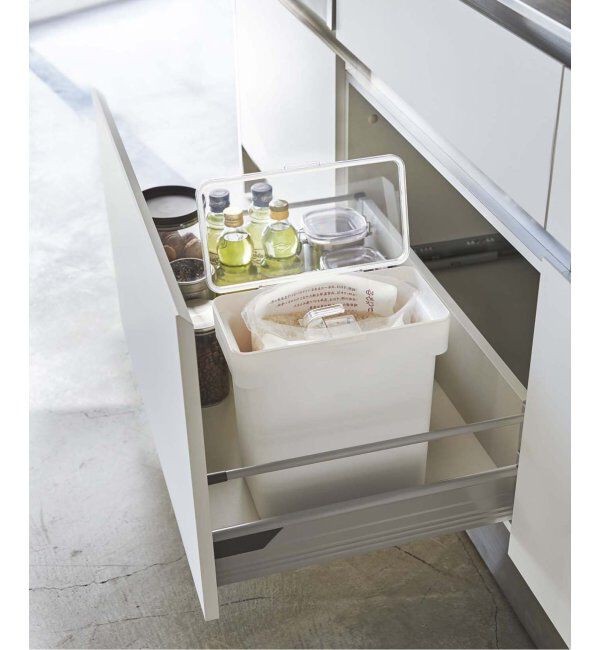 journal standard Furniture「《WEB限定》【tower/タワー】密閉 袋ごと米びつ 5kg 計量カップ付」|食器・キッチングッズ|