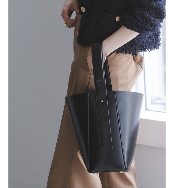 NOBLE「&MyuQ/アンドミューク LIBER」|ショルダー・メッセンジャー|