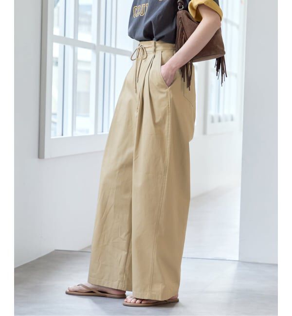 U by SPICK&SPAN「《追加予約》ルーズタックチノパンツ」|チノ|