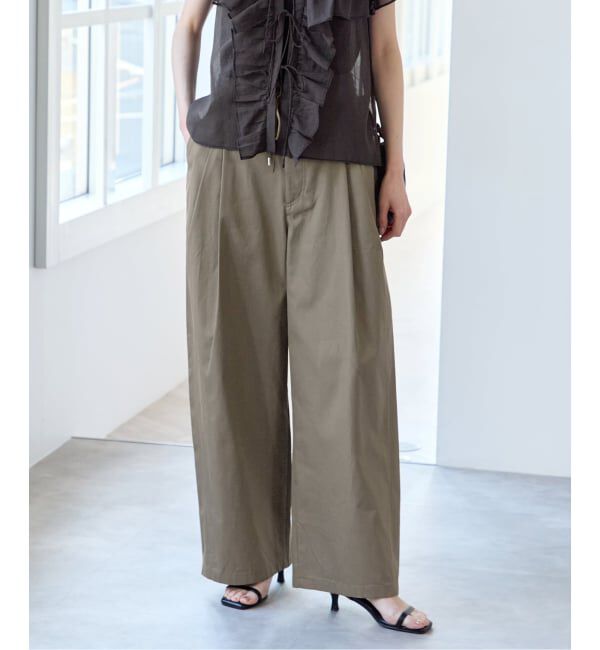 U by SPICK&SPAN「《追加予約》ルーズタックチノパンツ」|チノ|カーキ