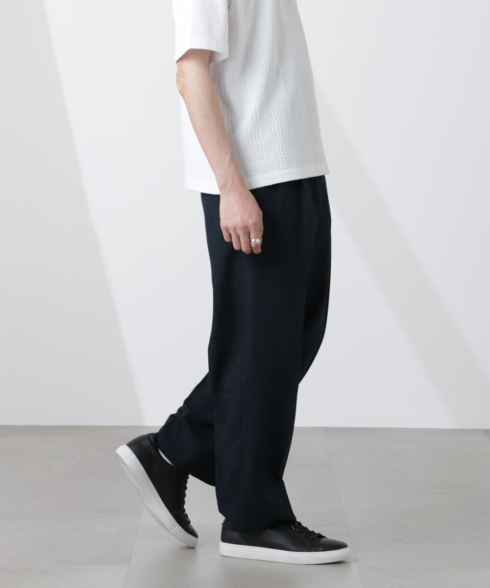 nano･universe「テックリネンリラックスタックテーパードパンツ」|チノ|ネイビー
