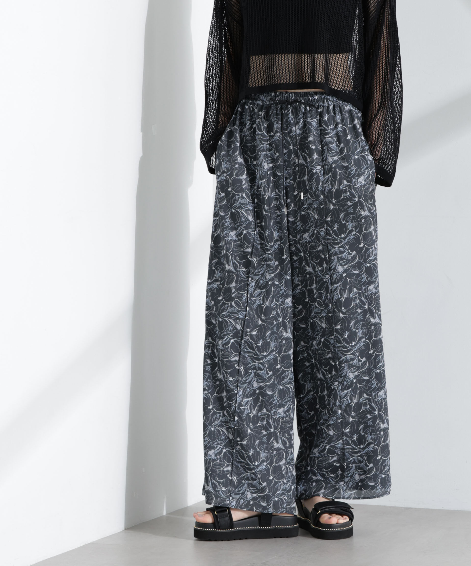  「ロンシャンオールドコレクション フラワーワイドパンツ」|その他|チャコール3