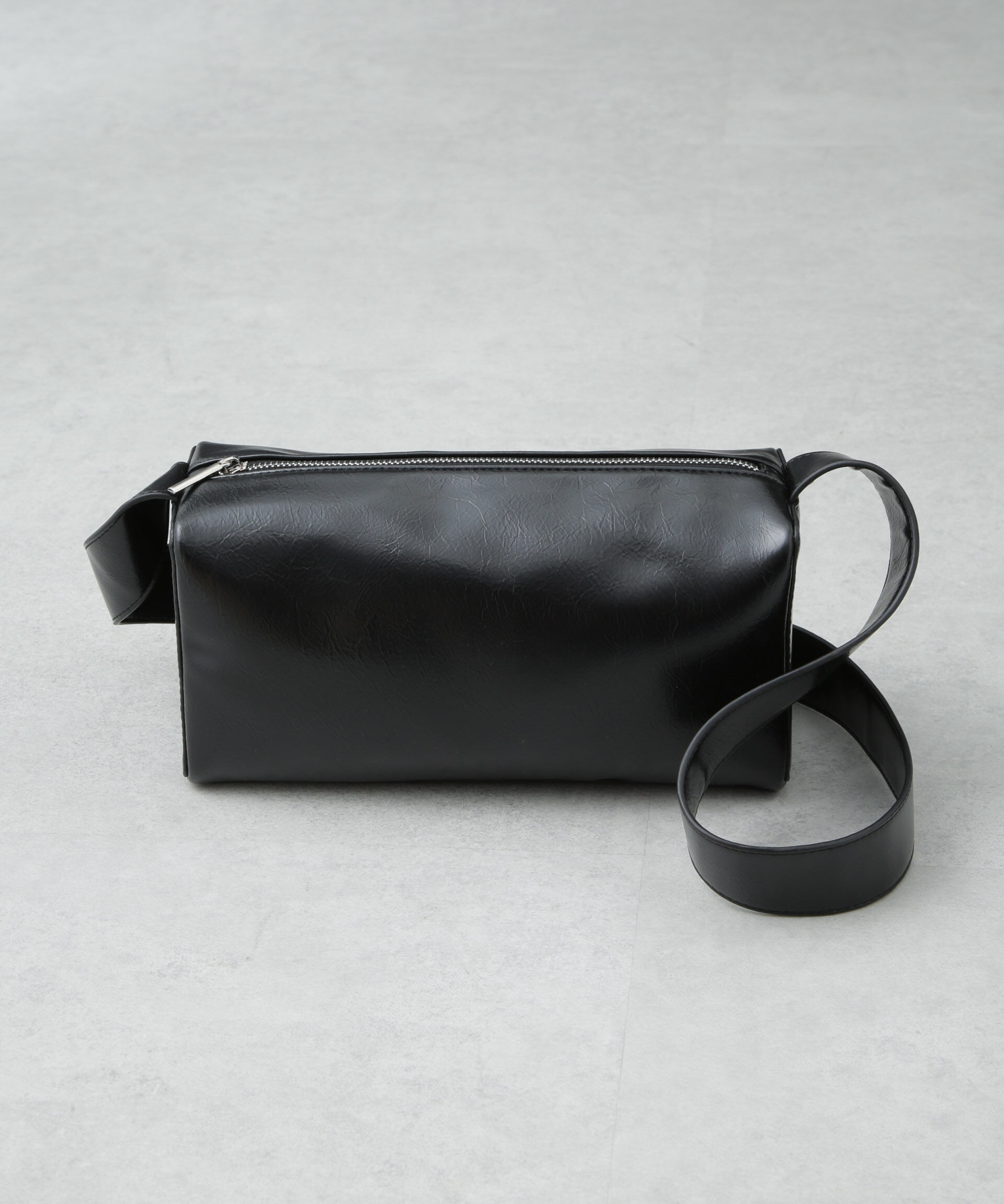 nano･universe「ワンショルダーボディーバッグ」|ショルダー・メッセンジャー|