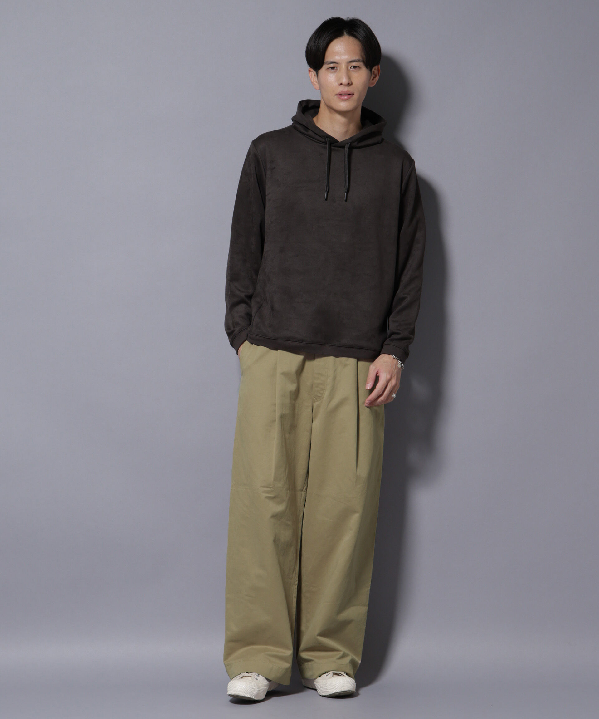 nano･universe「オイルドライクバギーパンツ」|チノ|