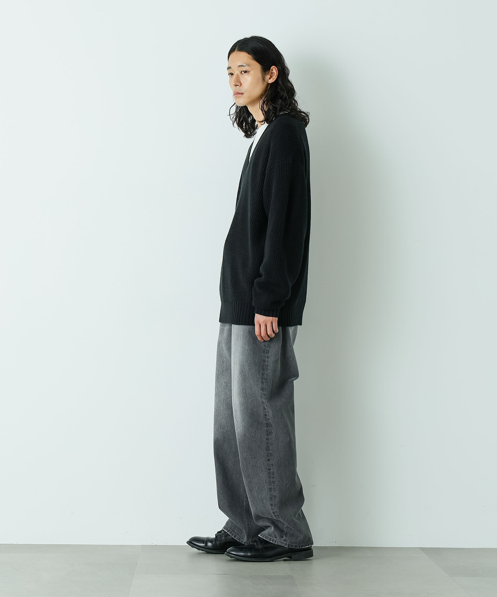 nano･universe「｢HOTEL PALACE｣  ディープVネックミドルゲージニット」|ニット・セーター|