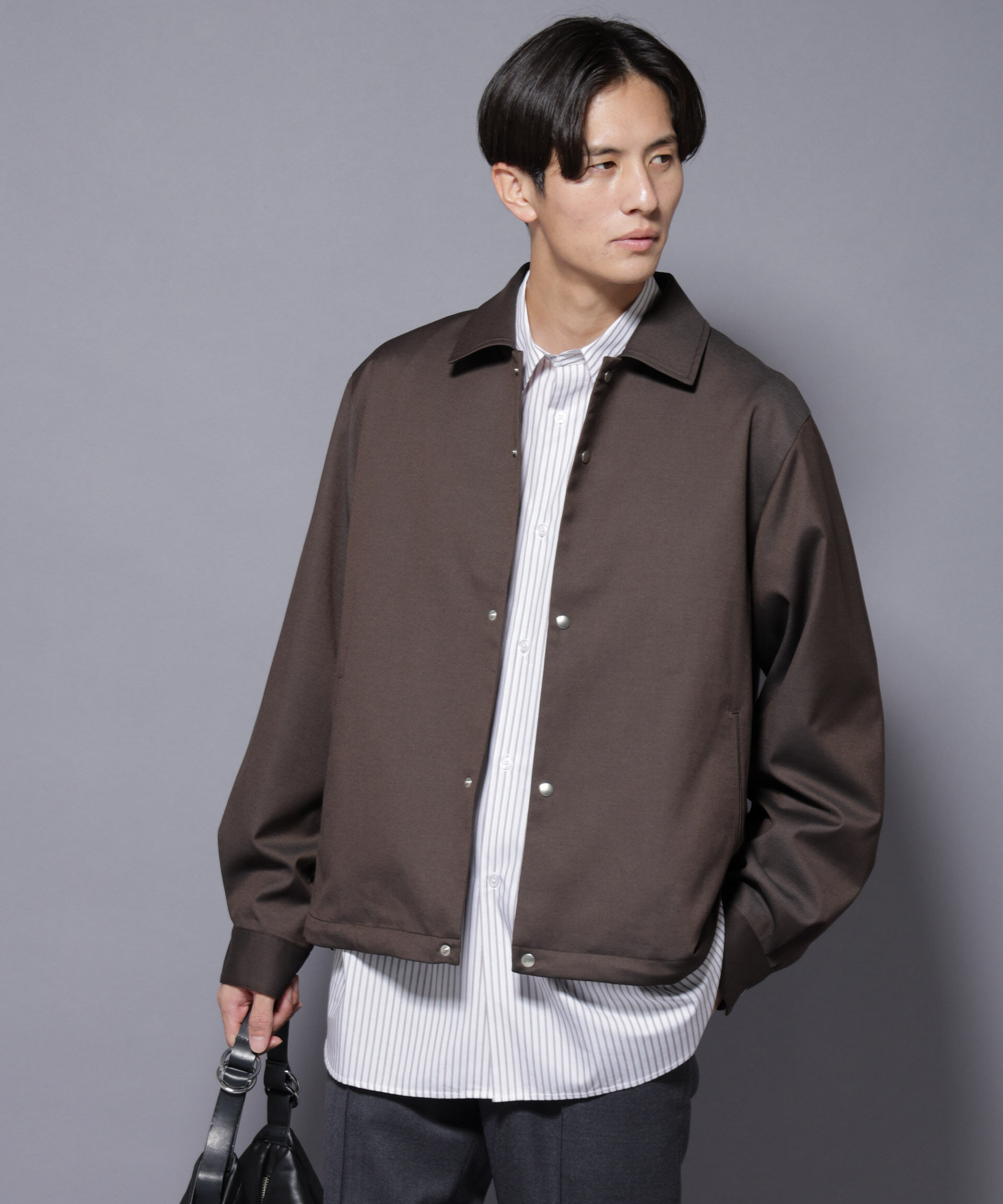 nano･universe「DELEGANTE エアリーサキソニーコーチジャケット」|ブルゾン・スタジャン|ブラウン