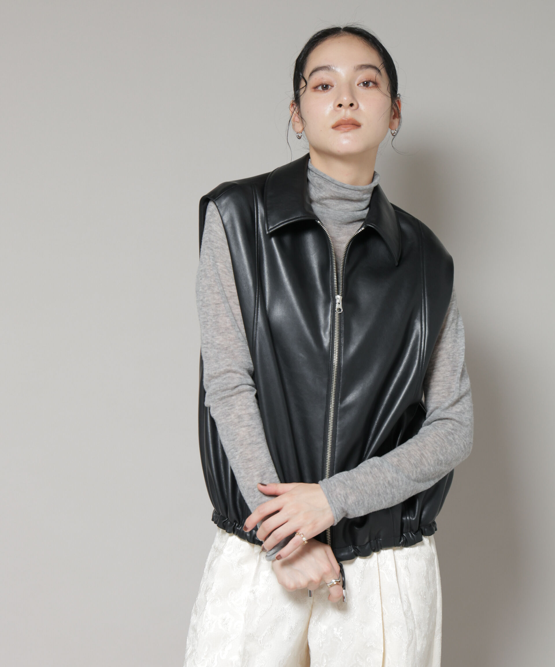  「フェイクレザードロストヘムベスト」|ベスト・ジレ|ブラック