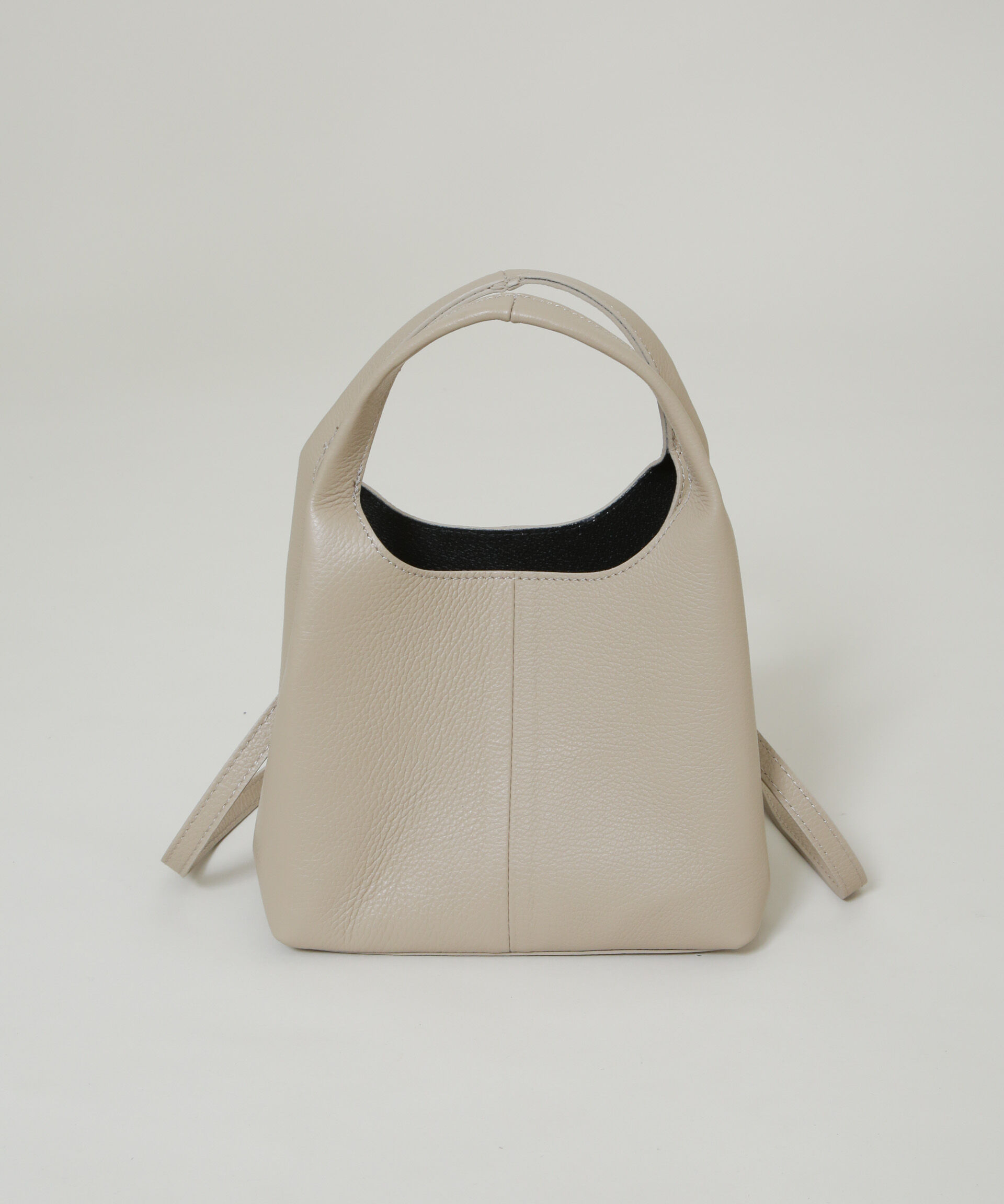 nano･universe「AULENTTI/レザーインポーチトート」|ショルダー・メッセンジャー|