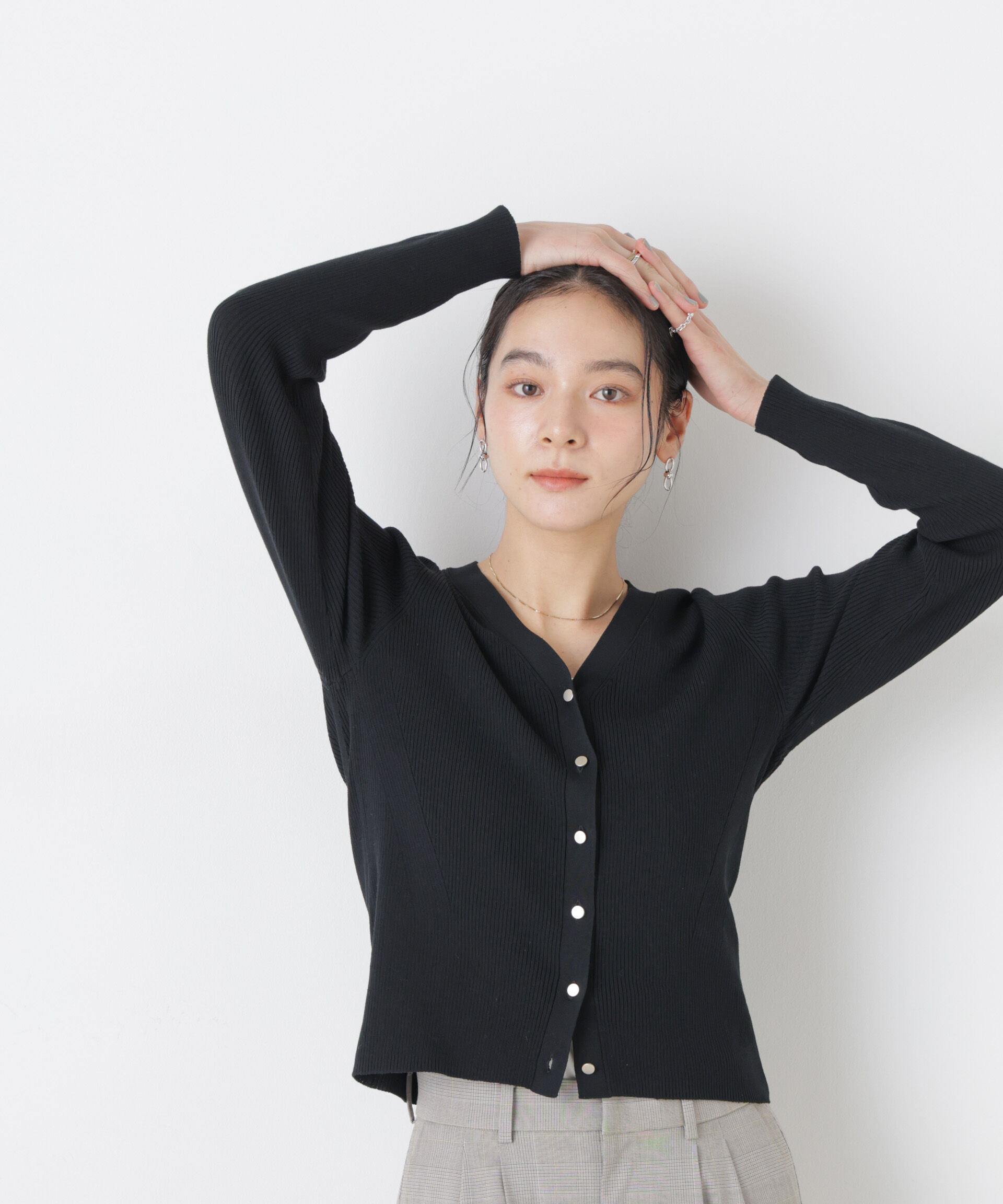 nano･universe「ウォッシャブルハイツイストVネックリブカーディガン」|ニット・セーター|