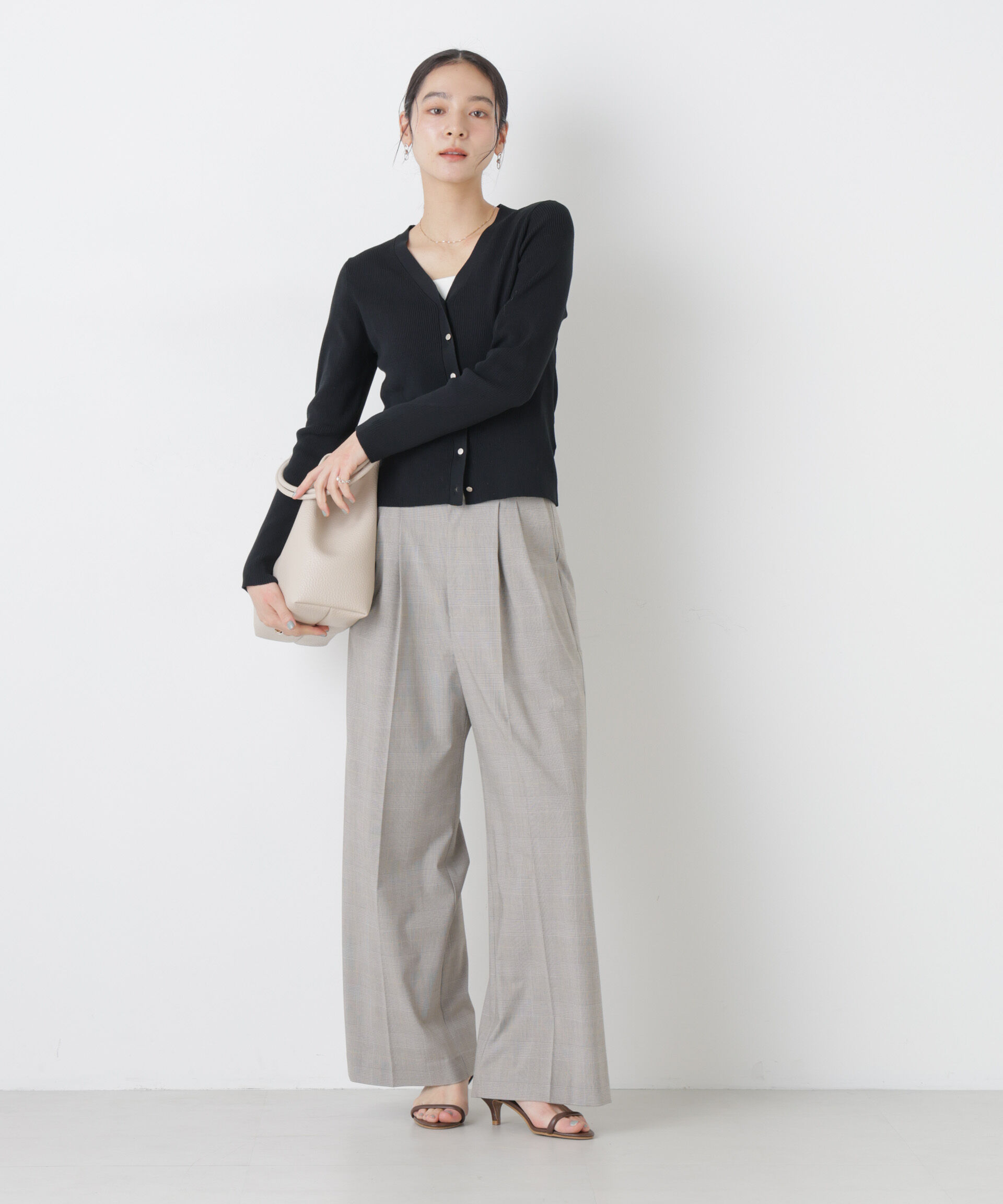 nano･universe「ウォッシャブルハイツイストVネックリブカーディガン」|ニット・セーター|