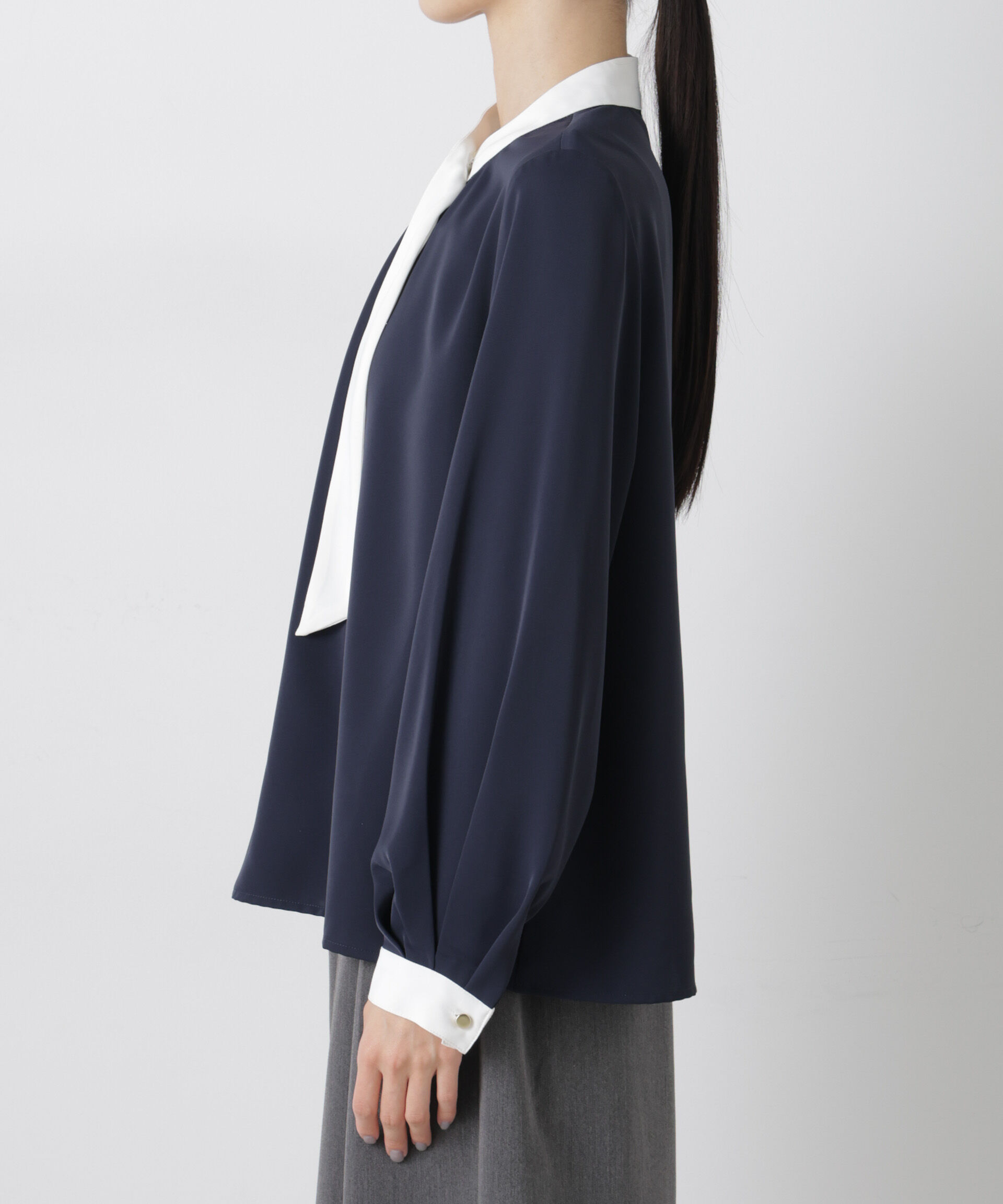 nano･universe「フロントタックバイカラーボータイブラウス」|シャツ・ブラウス|